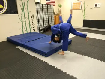 Sept_1_15_Judo_throw